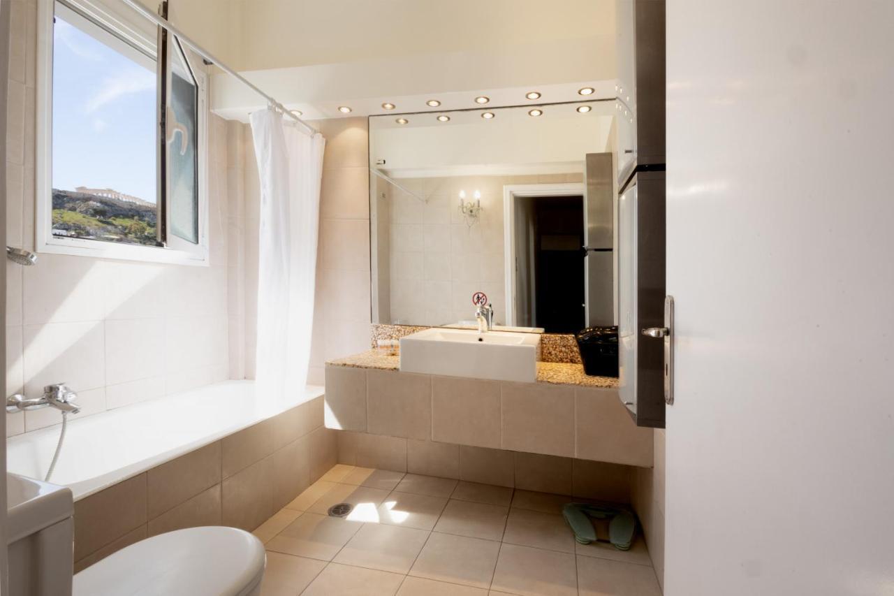 3 Bdr Apt Incredible Acropolis View เอเธนส์ ภายนอก รูปภาพ
